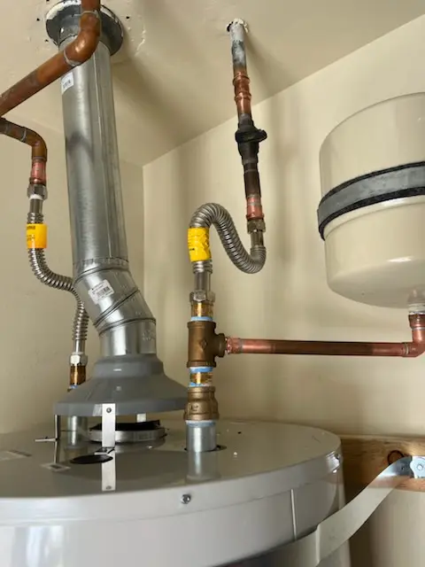 Water heater installation and plumbing repair in Shady Oaks